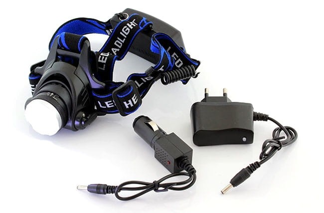 Czołowa latarka LED ładowana z sieci lub samochodu