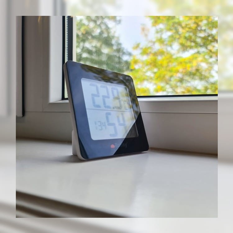 Zegarek z higrometrem