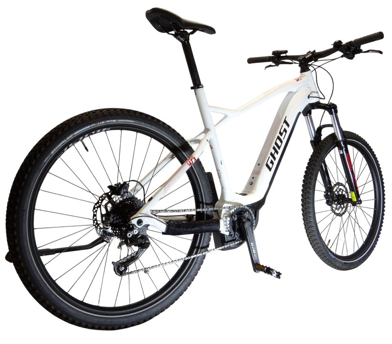 Opony WTB Ranger 27.5 x 2.6 zapewniają doskonałą przyczepność i stabilność na kamienistych i błotnistych szlakach.